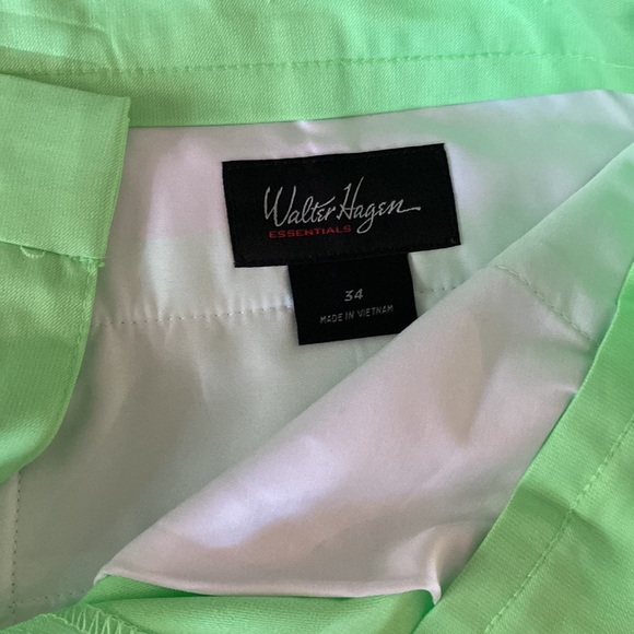 34 Walter Hagen green golf shorts - Picture 2 of 3